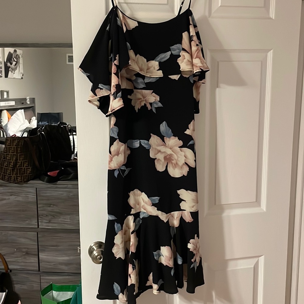 Brand new LuLus midi dress